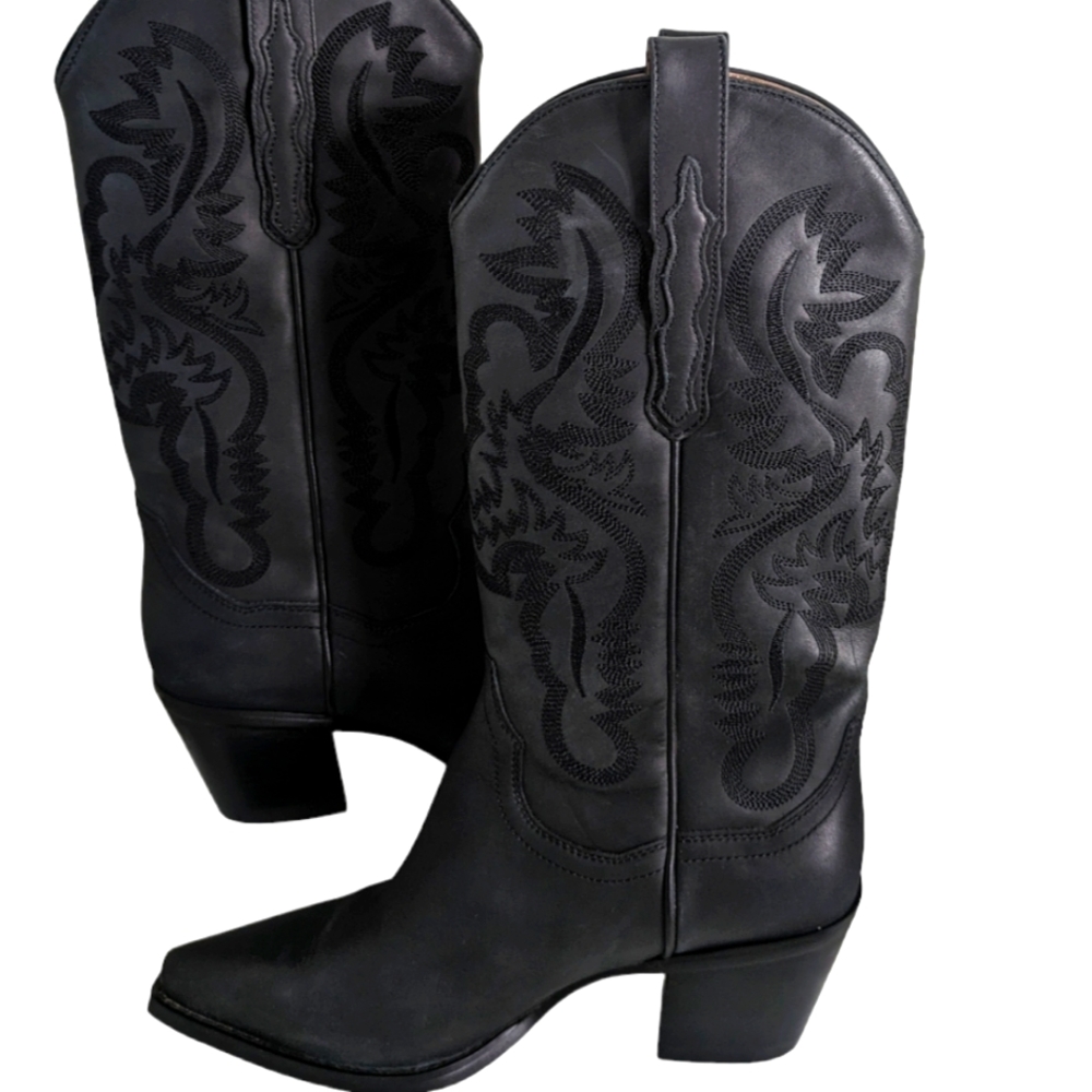 Jeffrey Campbell Women's Dagget  Black Western Boot... size .8.5